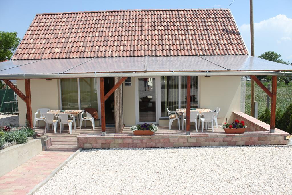 Szep Kert Vendeghaz Hotel Szekszárd Exterior foto
