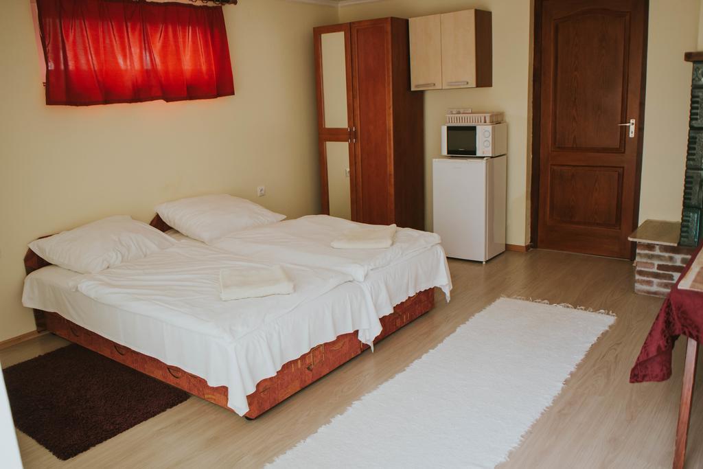 Szep Kert Vendeghaz Hotel Szekszárd Exterior foto